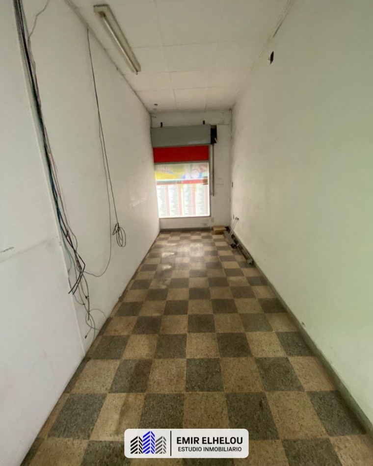 Local comercial en alquier en Urquiza 242