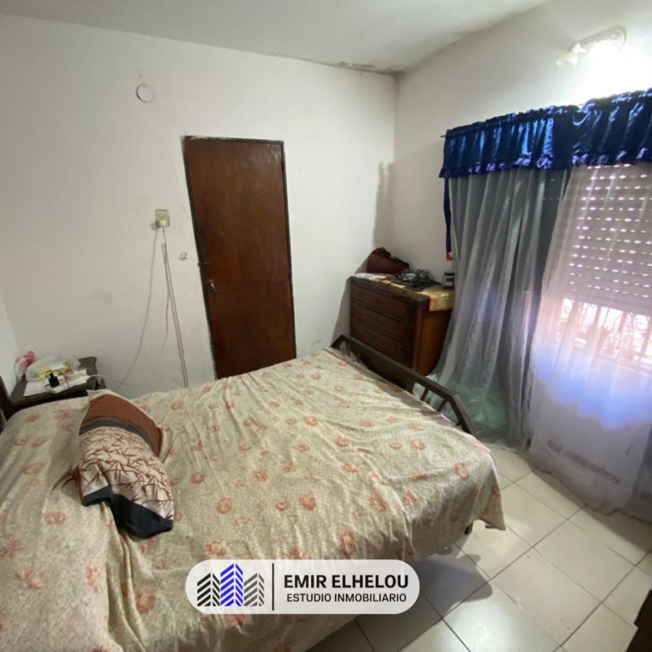 Casa apta credito de 2 dormitorios en Piaggio 1195 (Barrio Avambae) 