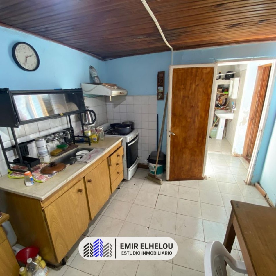 Casa apta credito de 2 dormitorios en Piaggio 1195 (Barrio Avambae) 