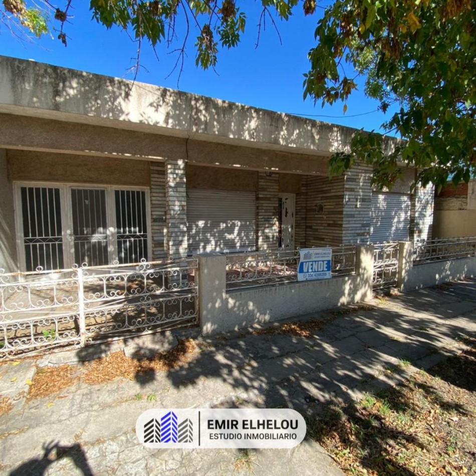 Casa de 2 dormitorios y cochera apta credito en Rademil 412