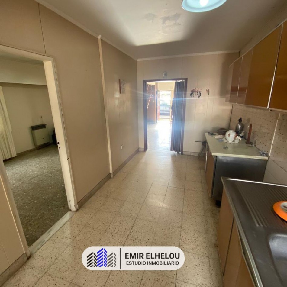 Casa de 3 dormitorios y dep. en Barrio Don Bosco