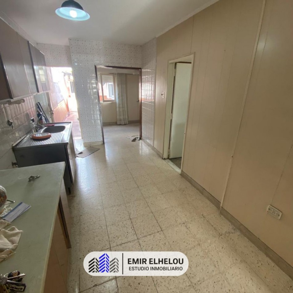 Casa de 3 dormitorios y dep. en Barrio Don Bosco