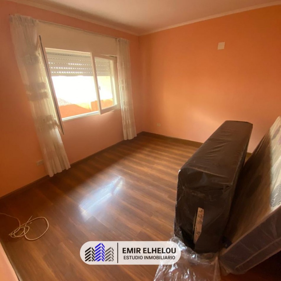 Casa de 3 dormitorios y dep. en Barrio Don Bosco