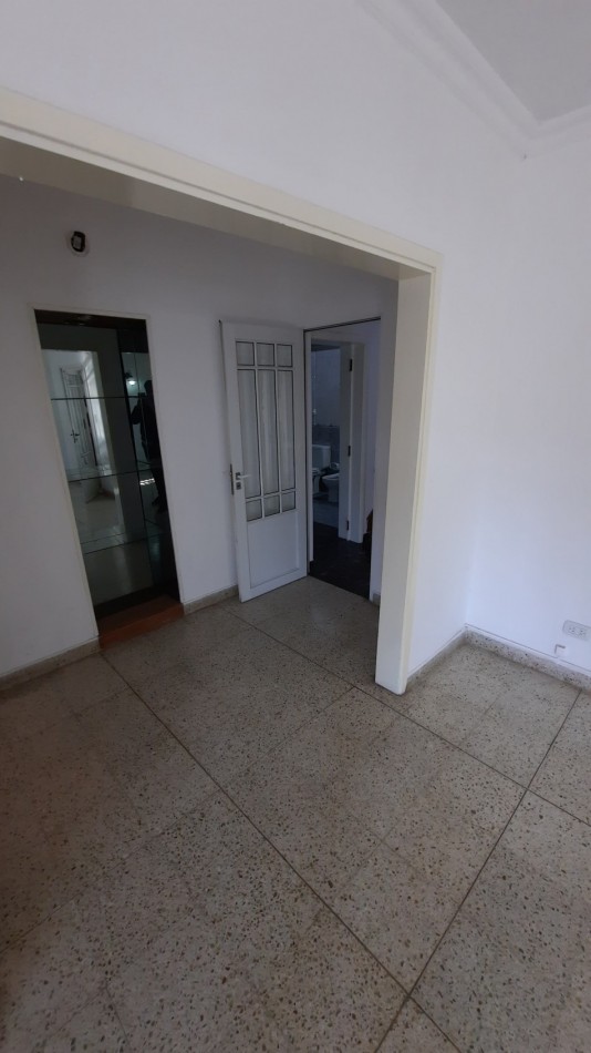 Casa de 4 dormitorios en Alvear 185