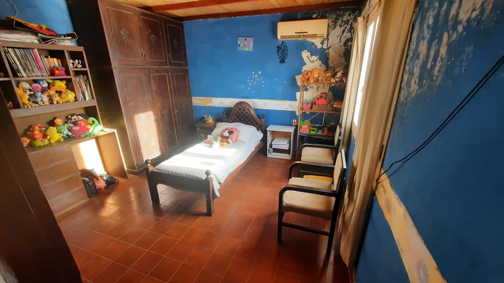 Retasada!! Casa de 4 dormitorios y dependencias en Empalme, Villa Constitucion