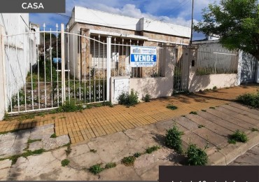 Casa de 2 dormitorios en San Lorenzo 320 (Barrio Urquiza).