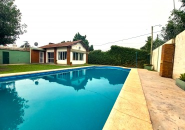 Casa quinta en venta en Barrio Golf