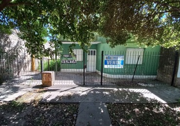 Casa de dos dormitorios a reciclar en Barrio Saavedra - Retasada