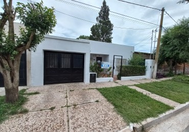 Casa de 3 dormitorios y dependencias en Barrio 9 de Julio