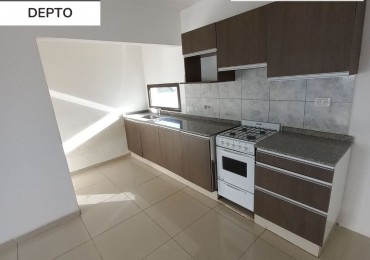 Depto. de 1 dormitorio y cochera en Juan B Justo 668