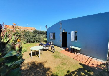 Casa de 2 dormitorios en gran lote en Villa General Savio (Sanchez)