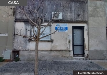 Casa a reciclar de dos dormitorios en Las Heras 146