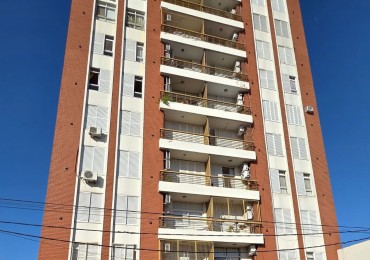 Rebajado!! Departamento de 2 dormitorios con cochera y amenities en centro de San Nicolas