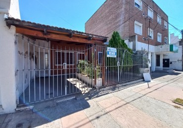 Casa de 3 dormitorios y dependencias en Moreno 216